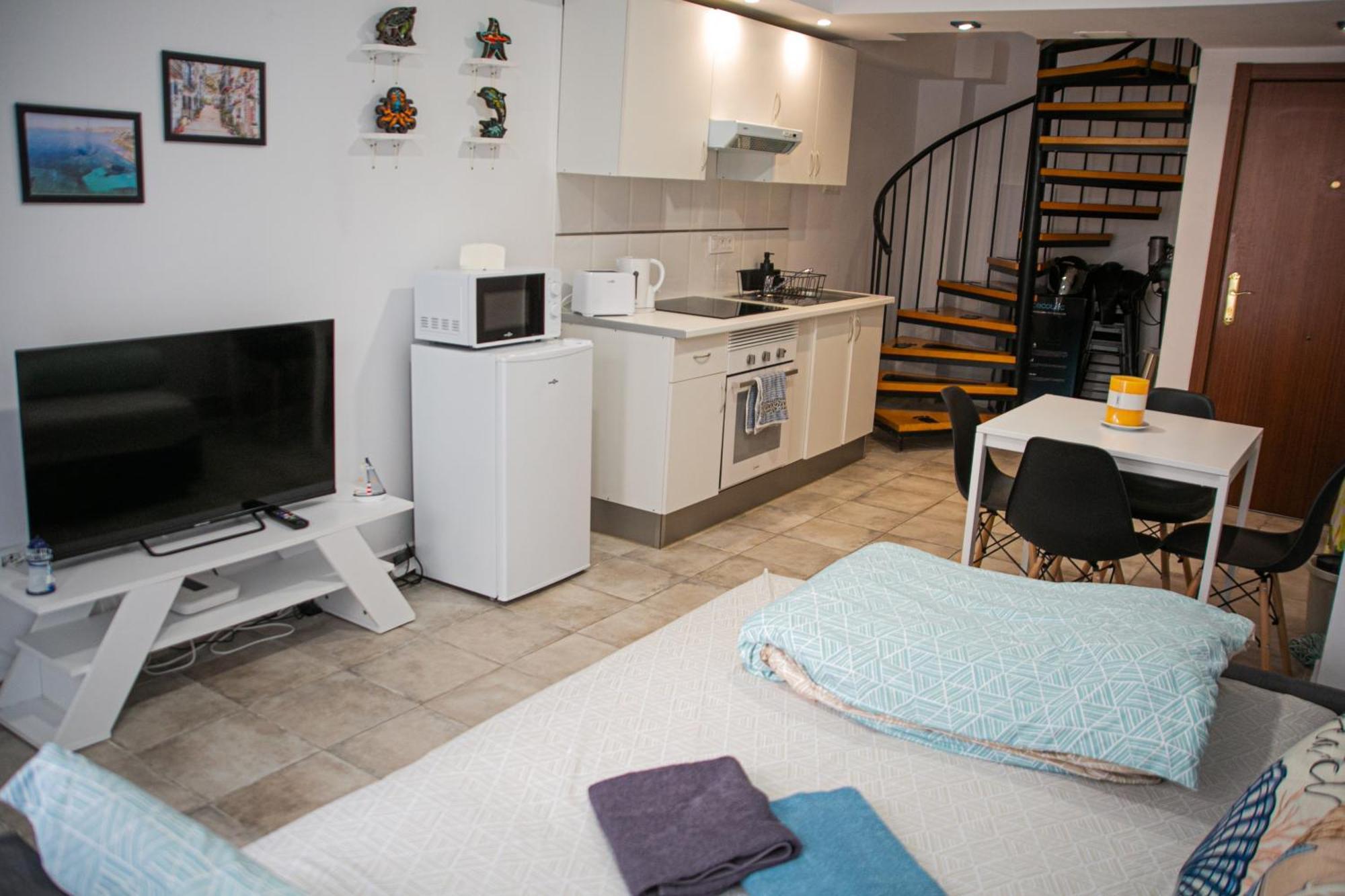 Charming Duplex - Historic Center - 7Min To Beach Alicante Ngoại thất bức ảnh